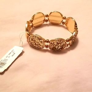 Nwt sequence gold stretch bracelet